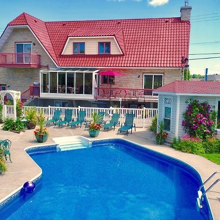 Bed and Breakfast Douces Évasions à Saint-Anselme Extérieur photo